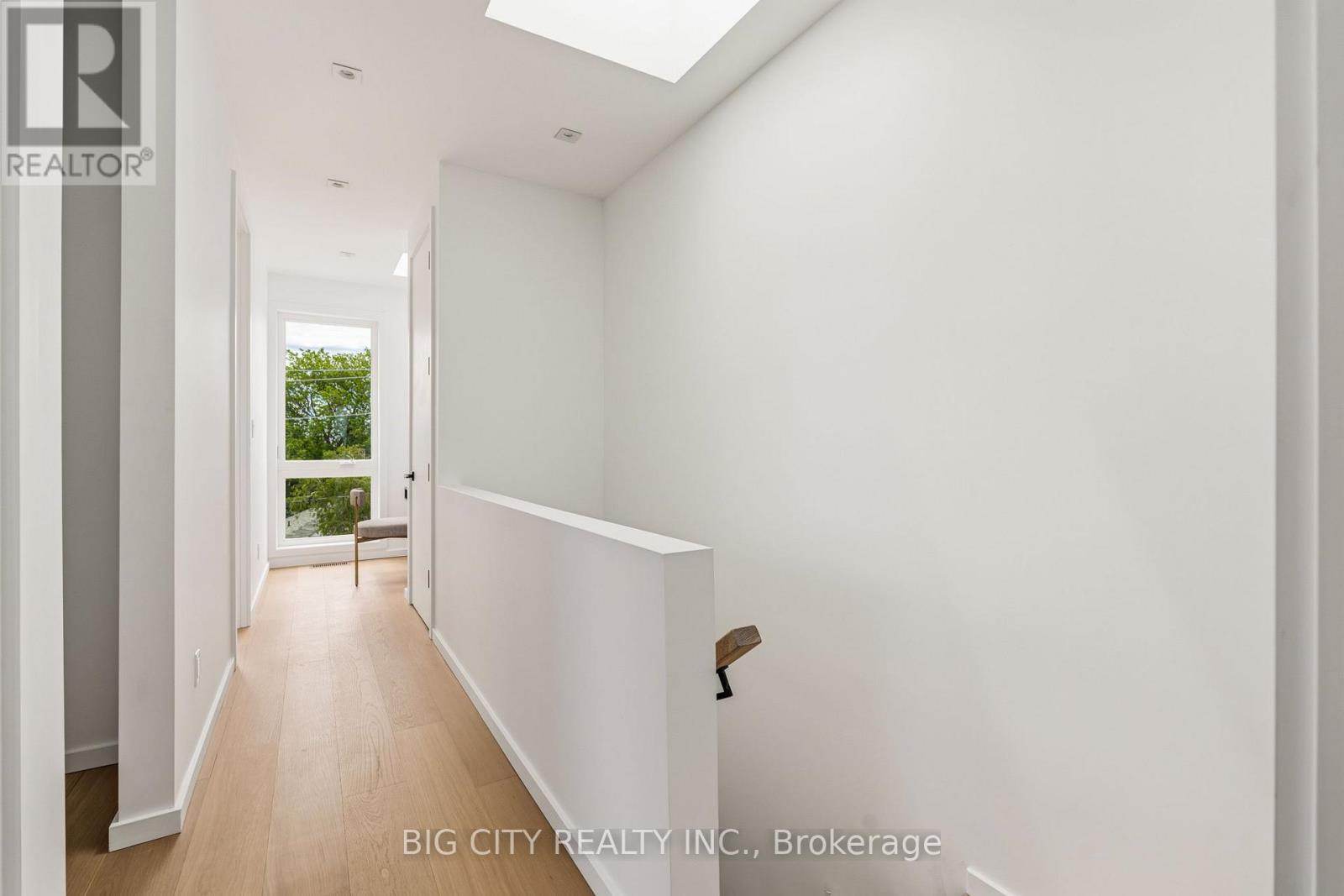 Photo 18 of 276 Lanor Avenue, Unit 3