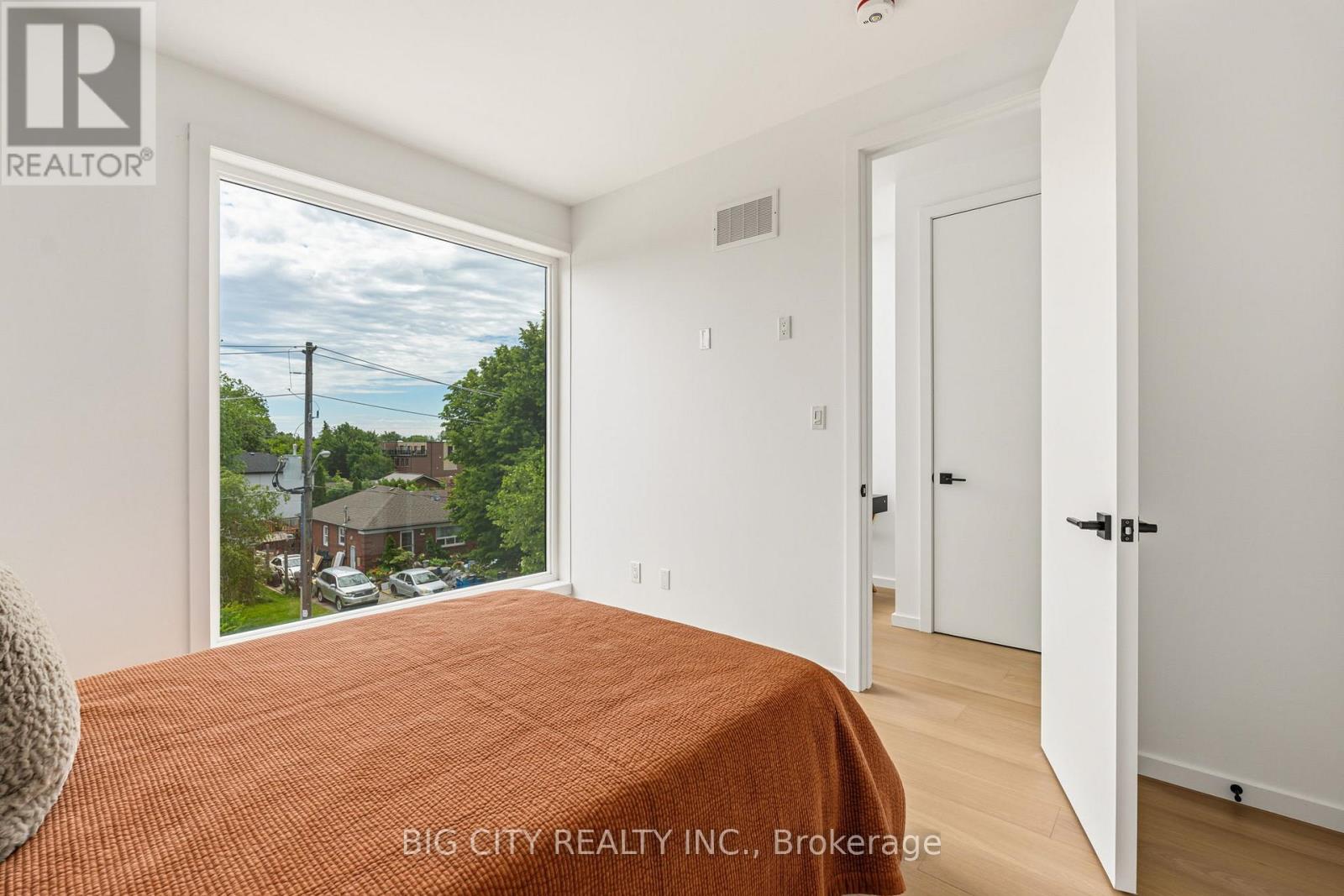 Photo 28 of 276 Lanor Avenue, Unit 3