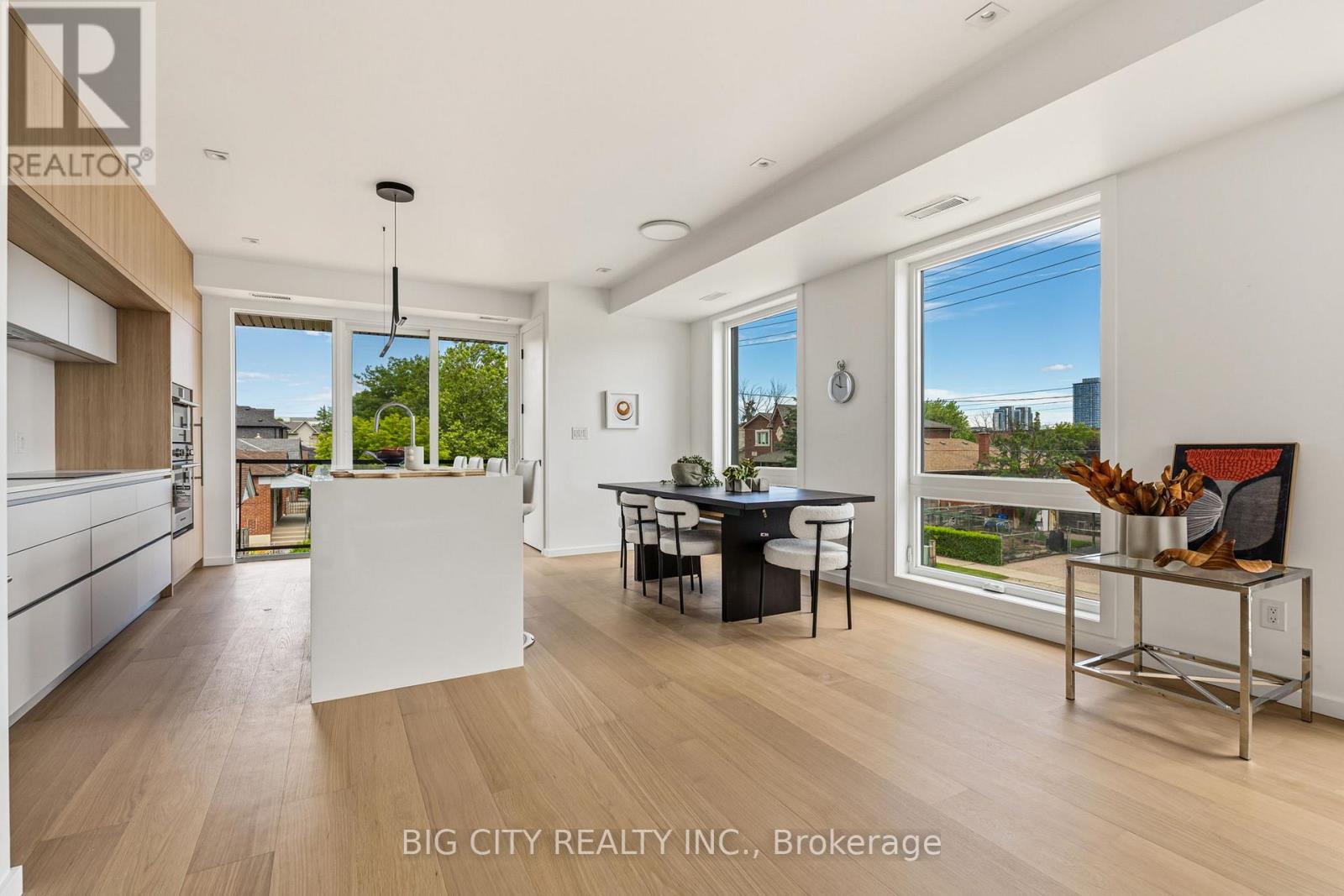 Photo 13 of 276 Lanor Avenue, Unit 3