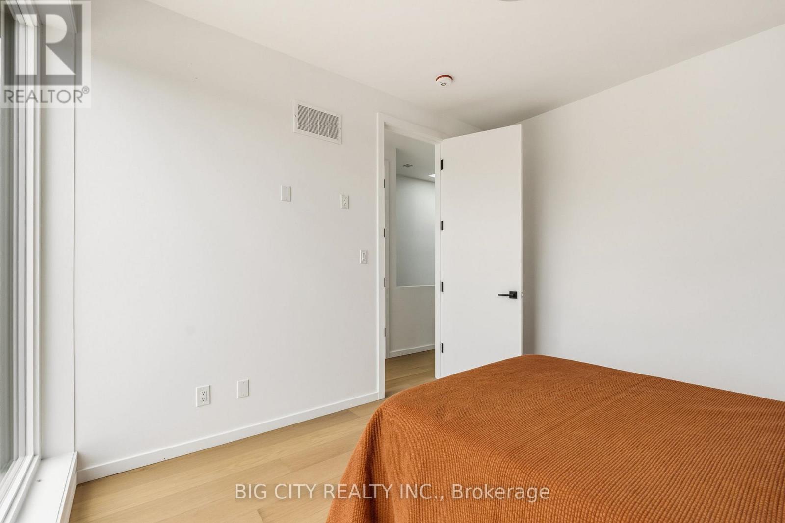 Photo 29 of 276 Lanor Avenue, Unit 3