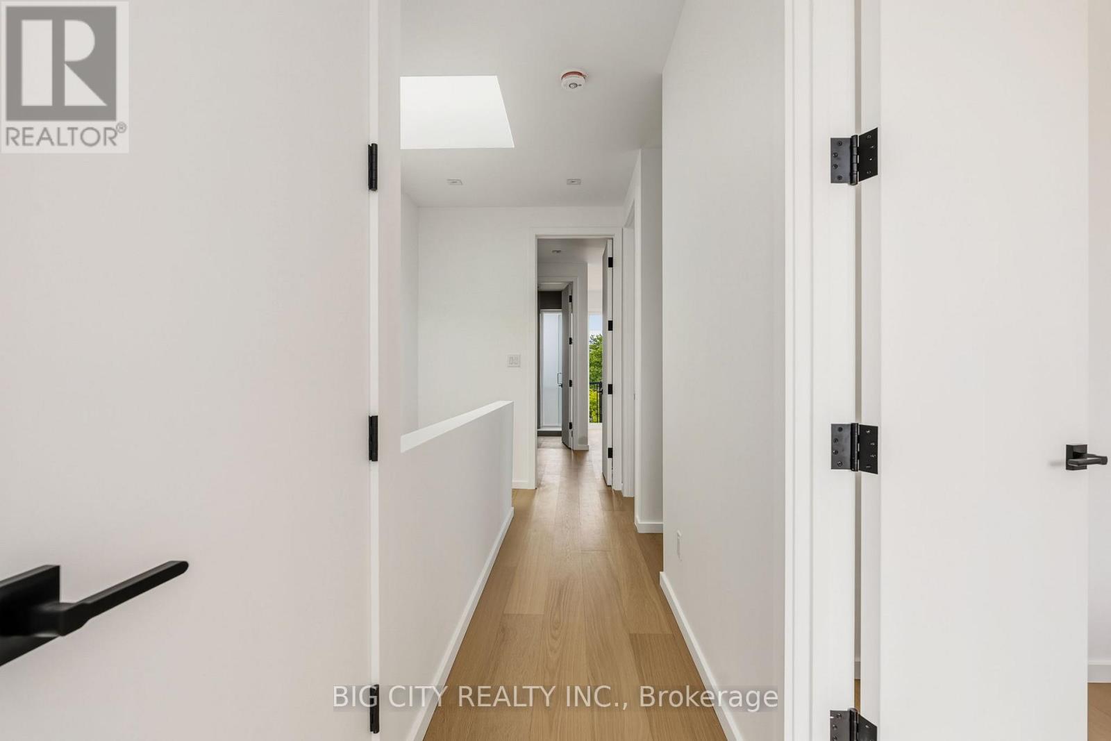 Photo 20 of 276 Lanor Avenue, Unit 3