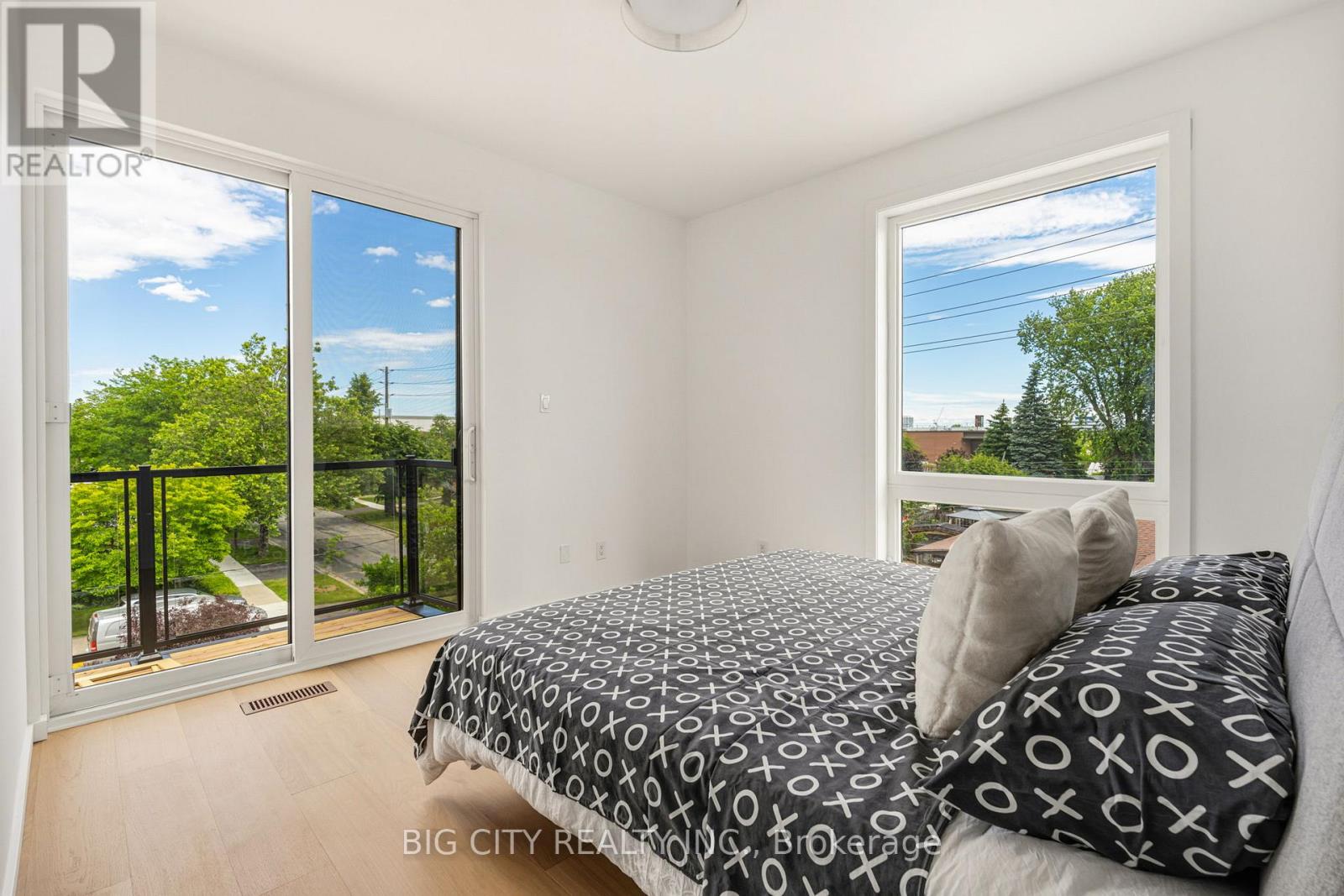 Photo 22 of 276 Lanor Avenue, Unit 3