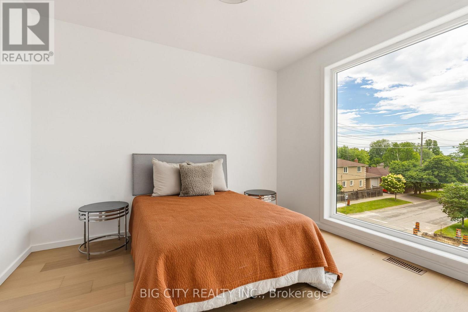 Photo 27 of 276 Lanor Avenue, Unit 3