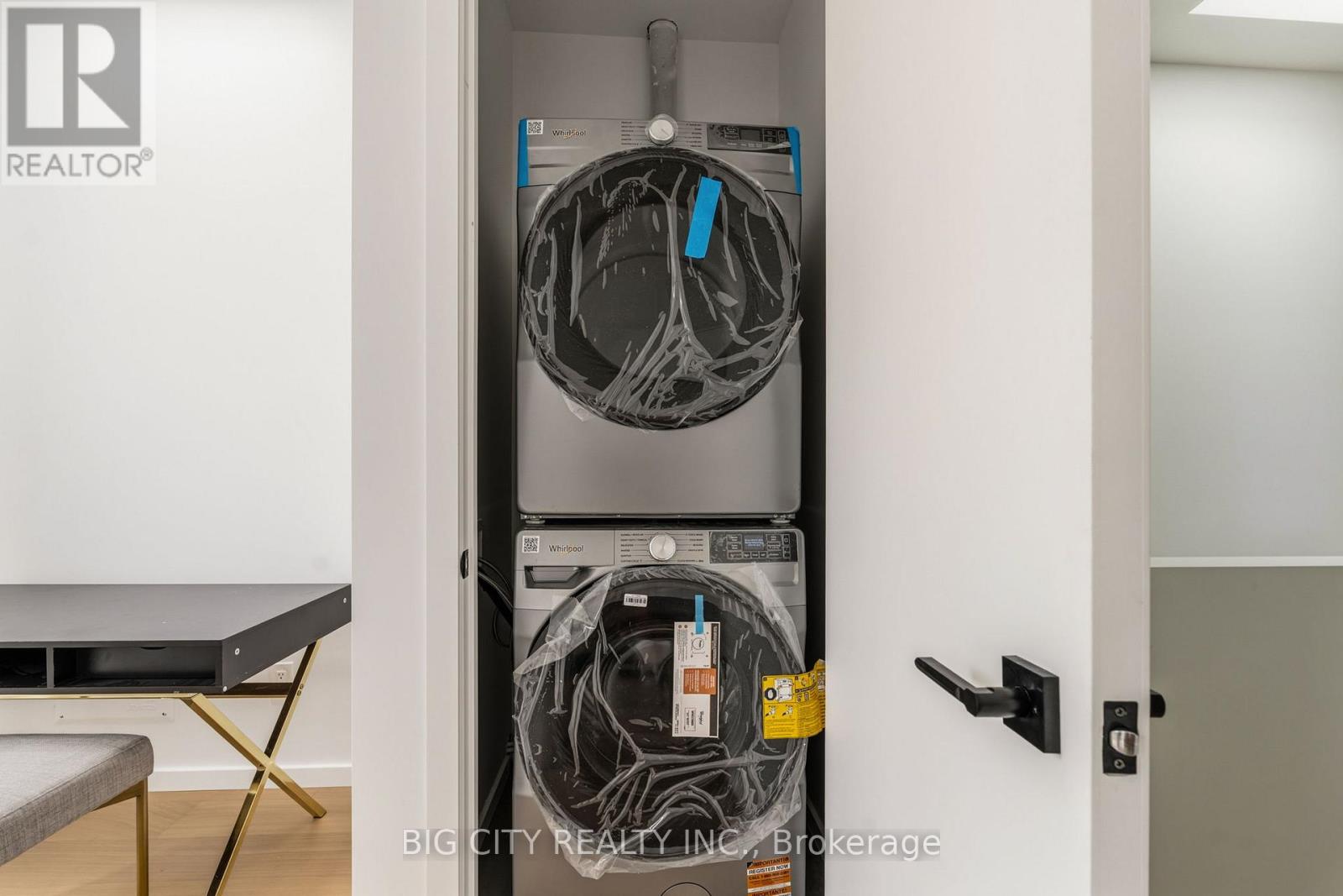 Photo 31 of 276 Lanor Avenue, Unit 3