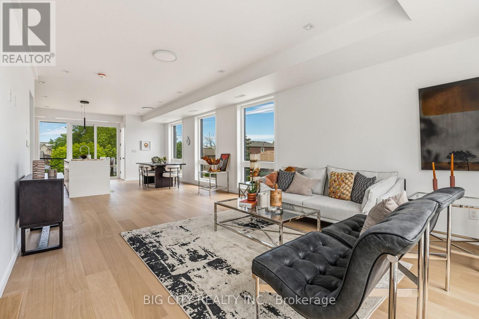 Photo 7 of 276 Lanor Avenue, Unit 3