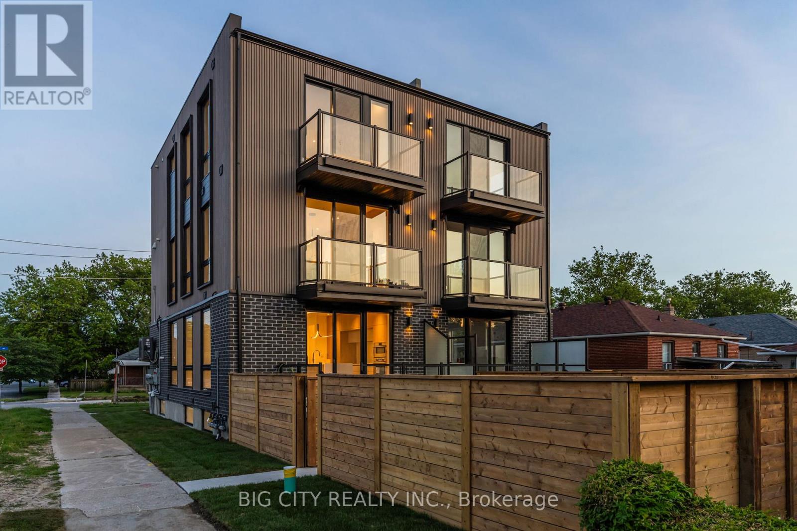 Photo 36 of 276 Lanor Avenue, Unit 3