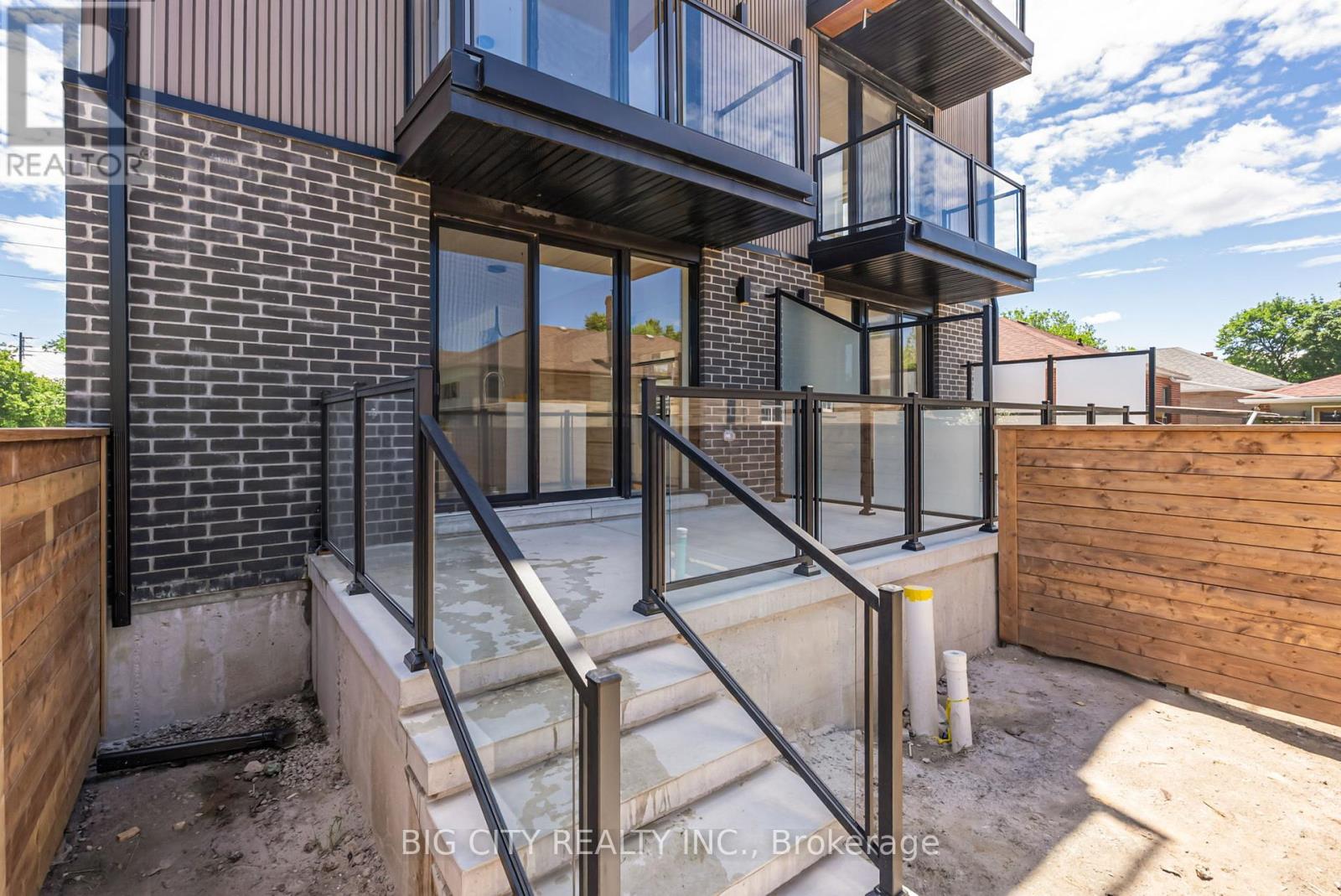 Photo 34 of 276 Lanor Avenue, Unit 1