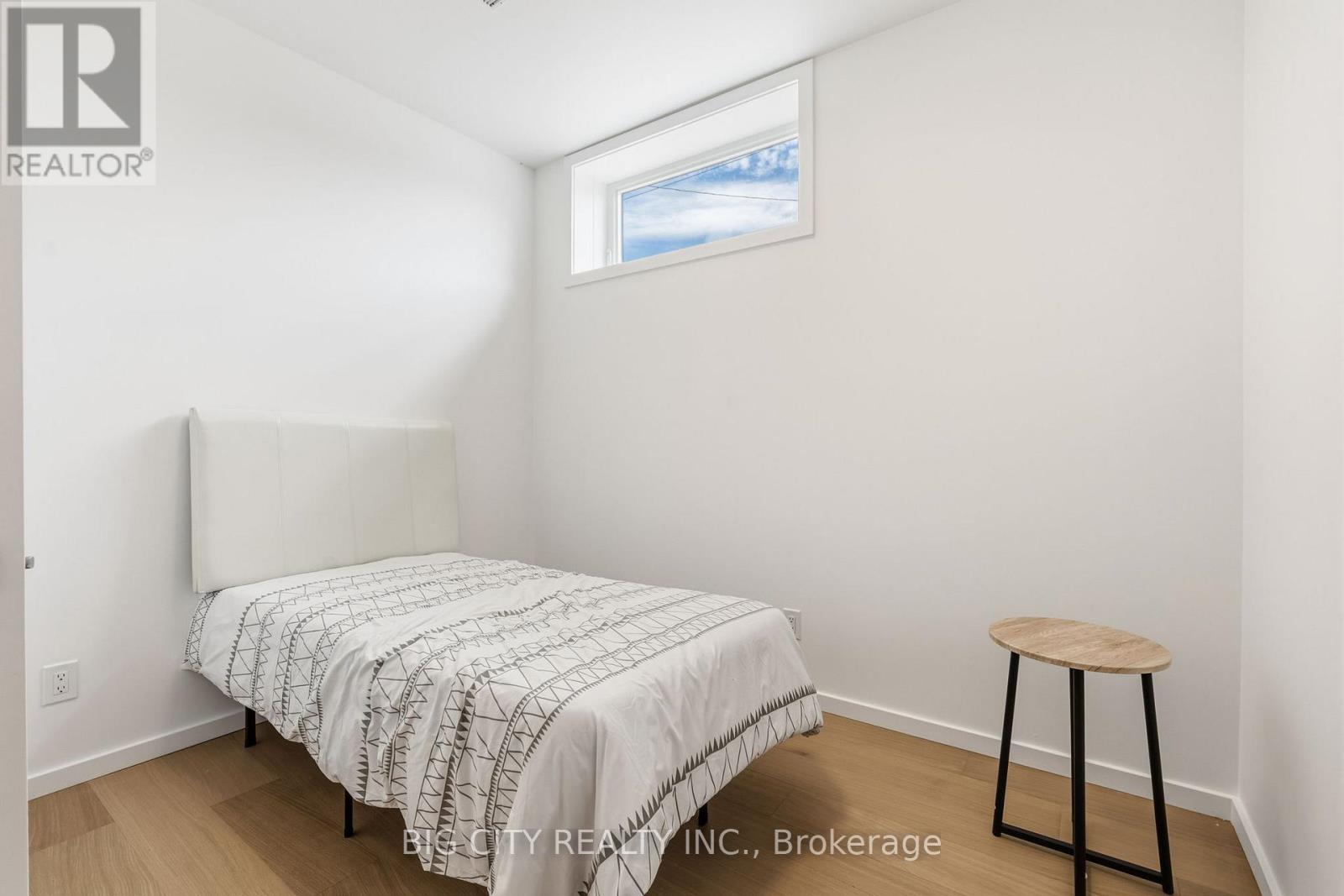 Photo 27 of 276 Lanor Avenue, Unit 1