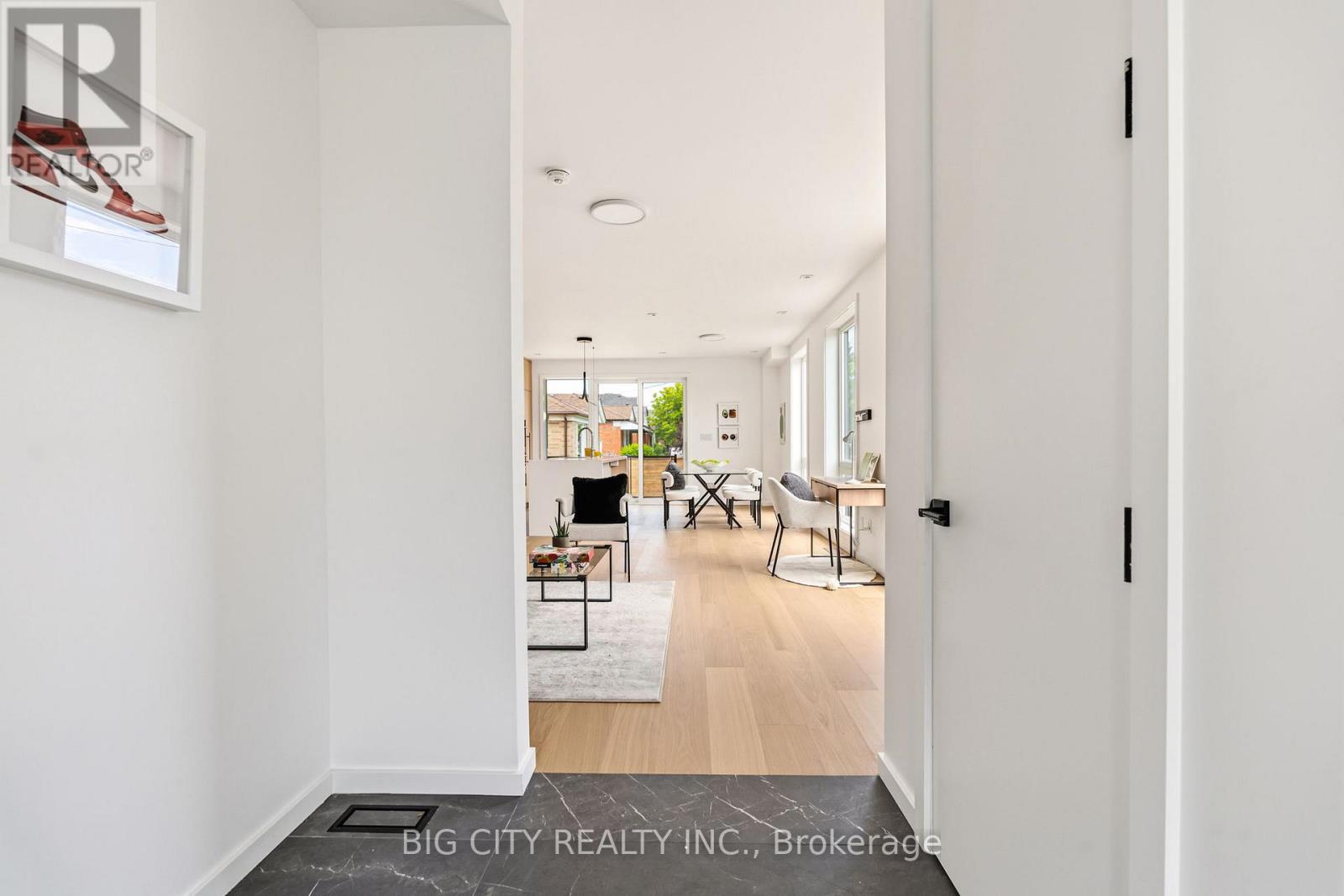 Photo 7 of 276 Lanor Avenue, Unit 1