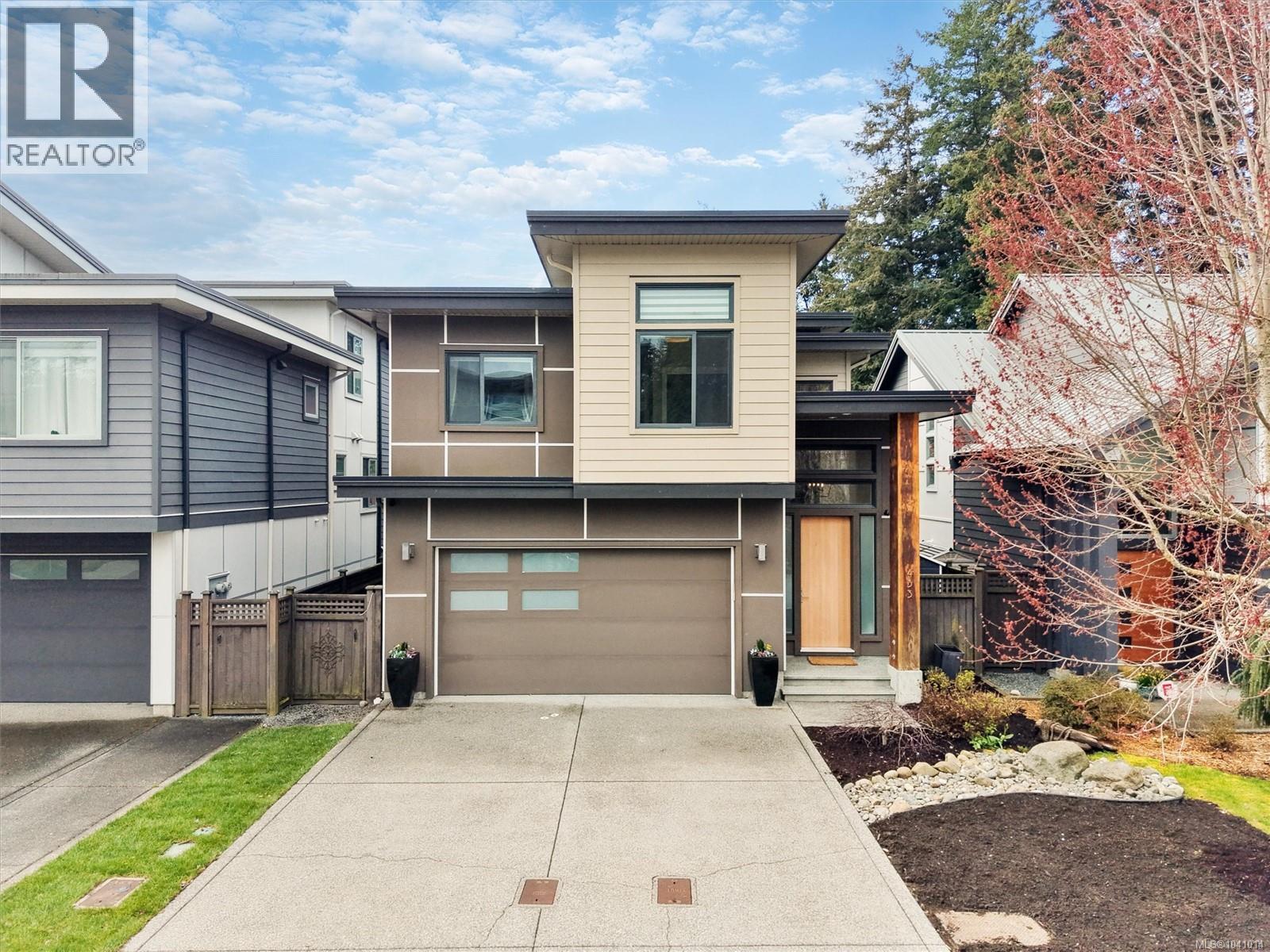 433 Regency Pl