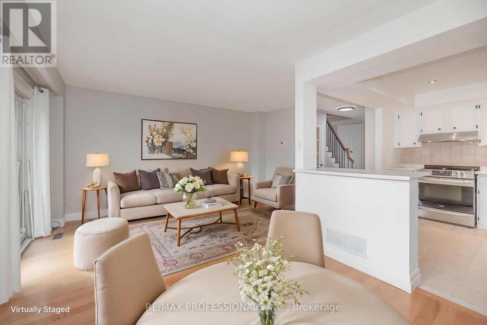 Row / Townhouse for Sale in 20 - 1951 RATHBURN ROAD E|Mississauga (Rathwood), Ontario L4W2N9