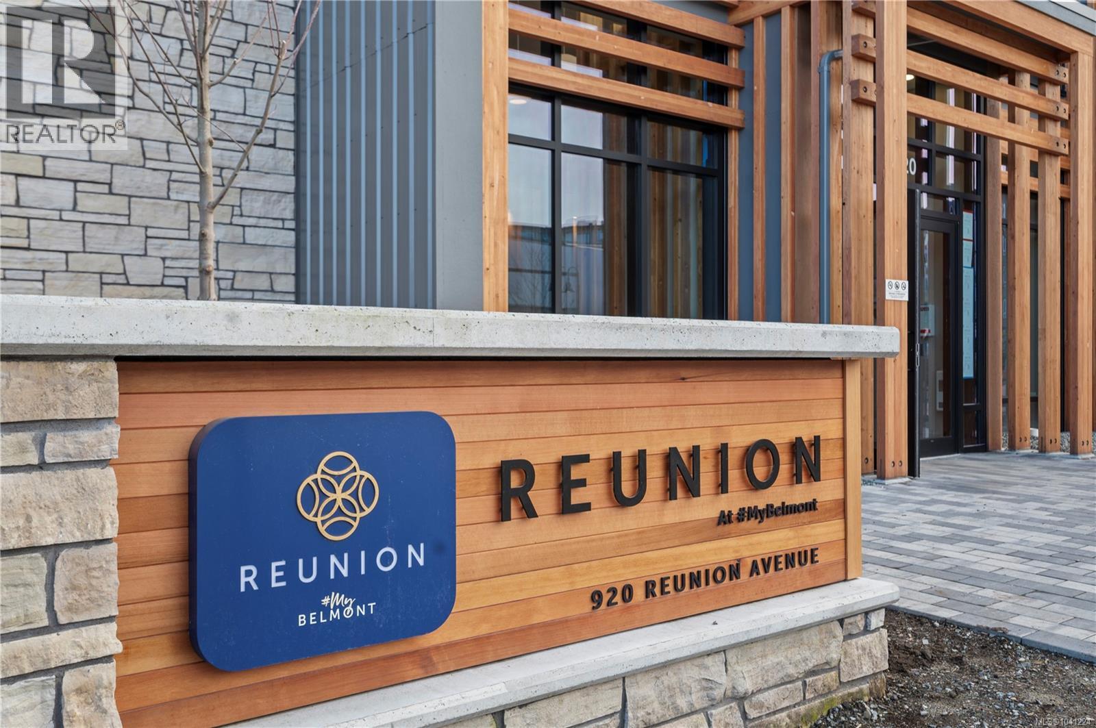 542 920 Reunion Ave