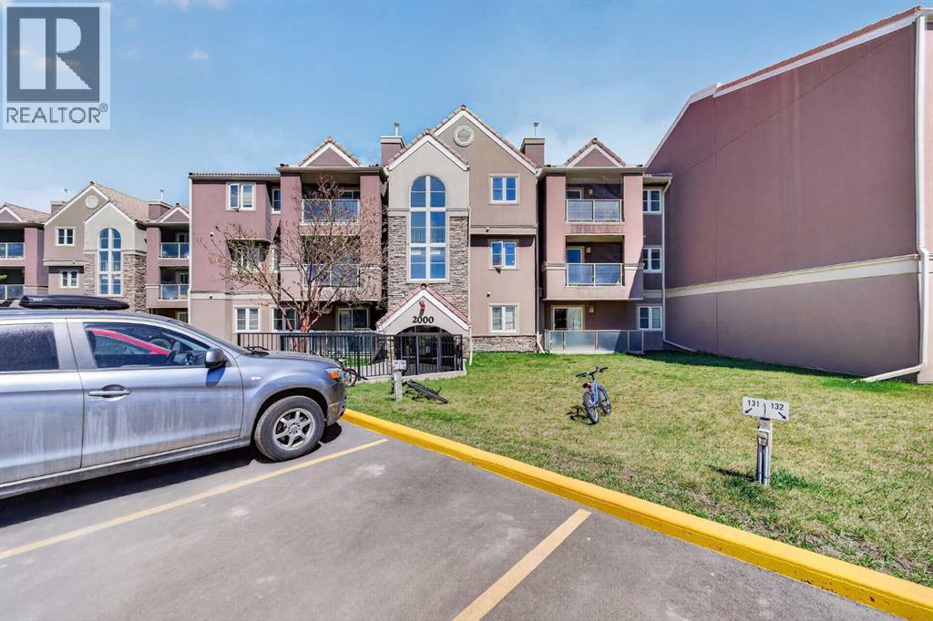 Apartment for Sale in 2031, 2031 Edenwold Heights NW|Calgary, Alberta T3A3Y2 2