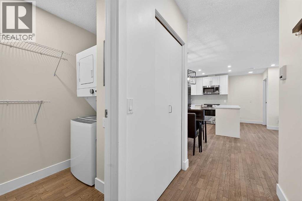 Apartment for Sale in 2031, 2031 Edenwold Heights NW|Calgary, Alberta T3A3Y2 4