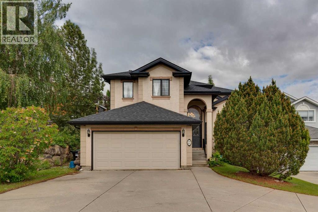 House for Sale in 27 Valley Creek Bay NW|Calgary, Alberta T3B5V3 2