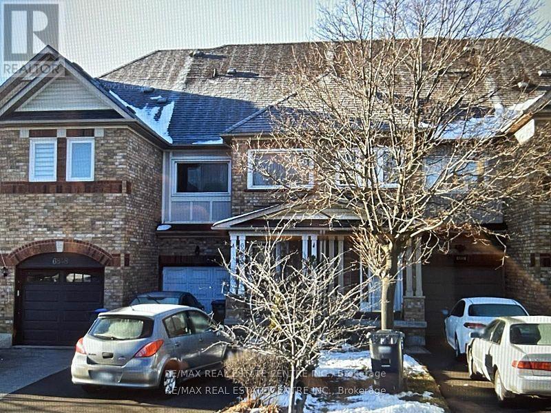 Row / Townhouse for Sale in 6850 DILLINGWOOD DRIVE|Mississauga (Lisgar), Ontario L5N6Z9