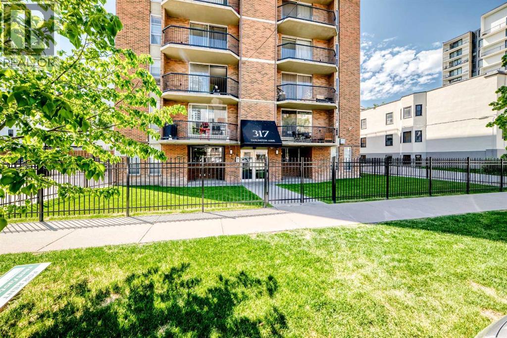 Apartment for Sale in 204, 317 14 Avenue SW|Calgary, Alberta T2R0M4