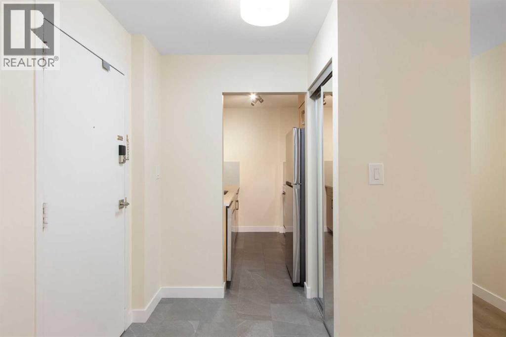 Apartment for Sale in 201, 523 15 Avenue SW|Calgary, Alberta T2R0R3 5