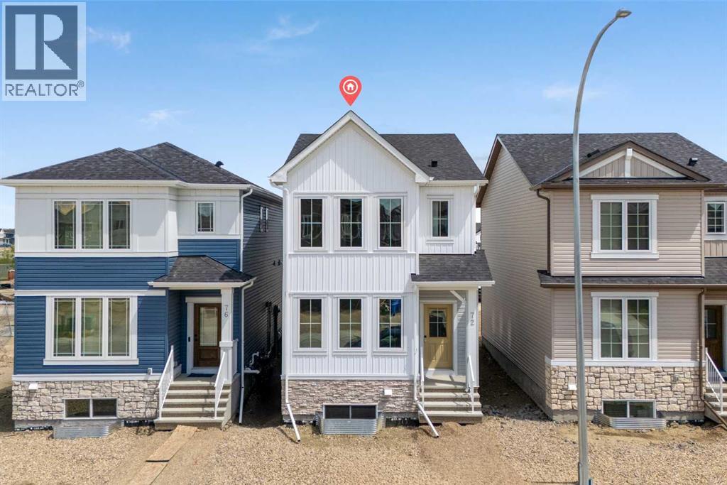 House for Sale in 72 Amblefield View NW|Calgary, Alberta T3P2L6