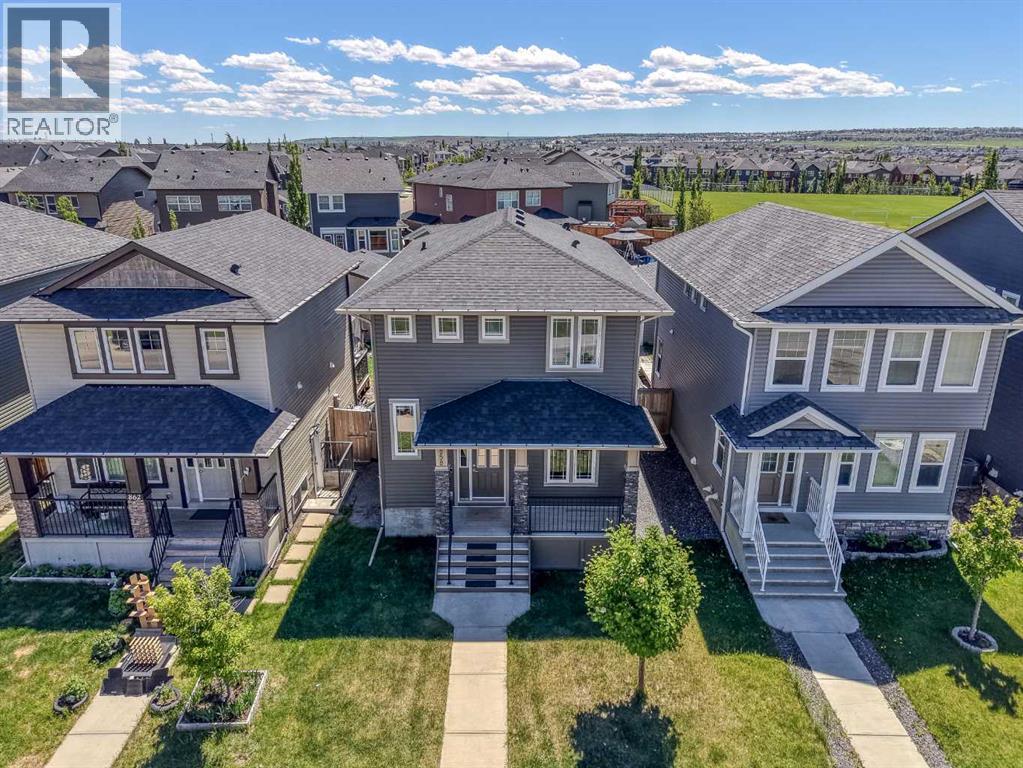 House for Sale in 858 Evanston Drive NW|Calgary, Alberta T3P0B1 3