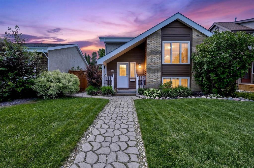 245JohnForsythRoad,Winnipeg,ManitobaR2N2M3