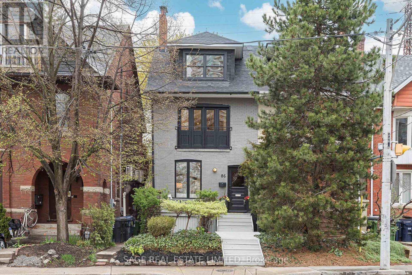 86 DUPONT STREET