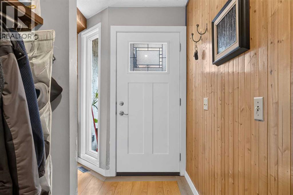 Row / Townhouse for Sale in 334, 5404 10 Avenue SE|Calgary, Alberta T2A5G4 4