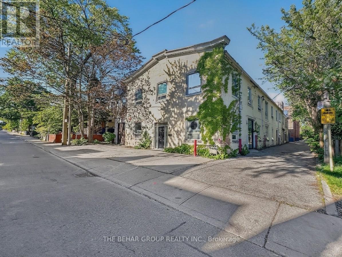 65 BELLWOODS AVENUE