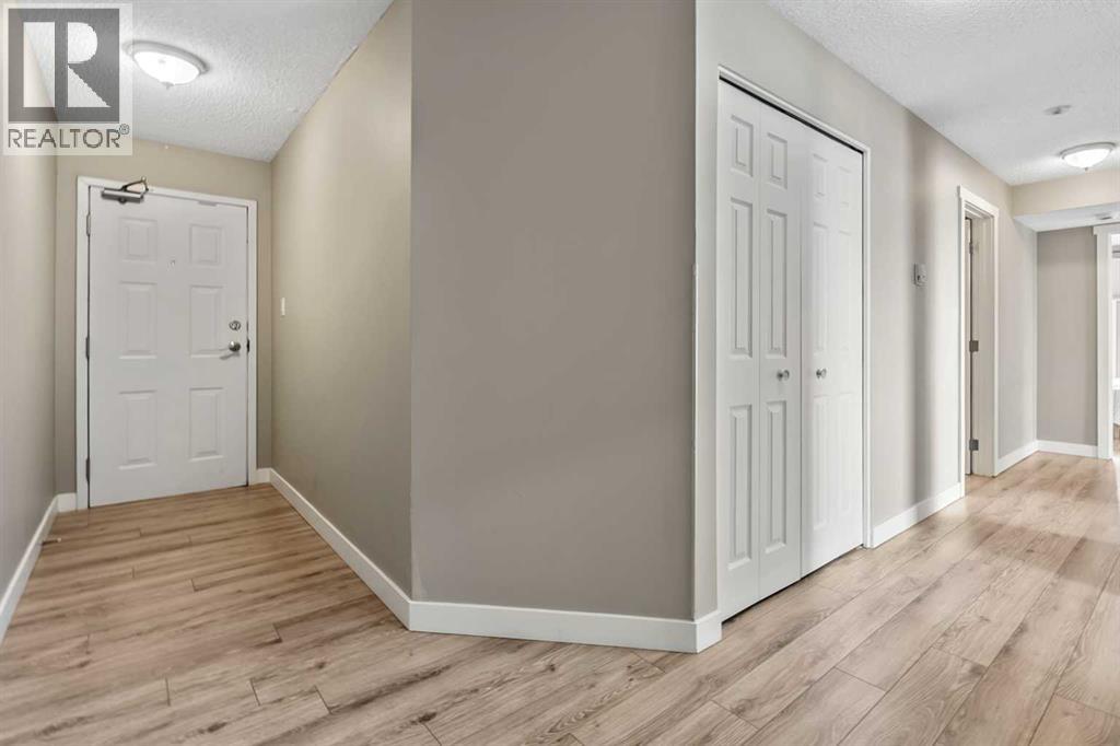Apartment for Sale in 1107, 9800 Horton Road SW|Calgary, Alberta T2V5B5 4