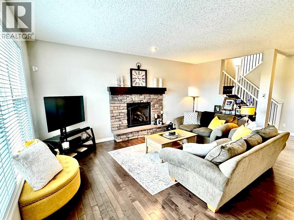 House for Sale in 41 Chaparral Valley Green SE|Calgary, Alberta T2X0M3 5