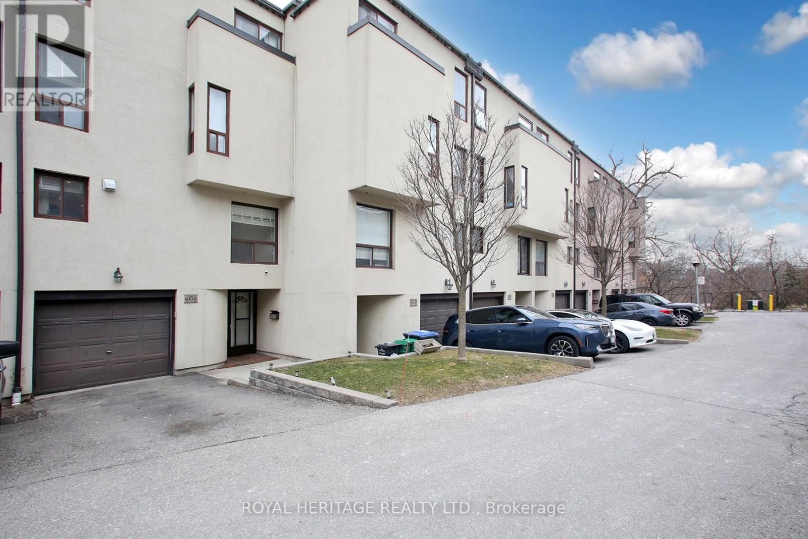 Row / Townhouse for Sale in 6 - 24 REID DRIVE|Mississauga (Streetsville), Ontario L5M2A6 3