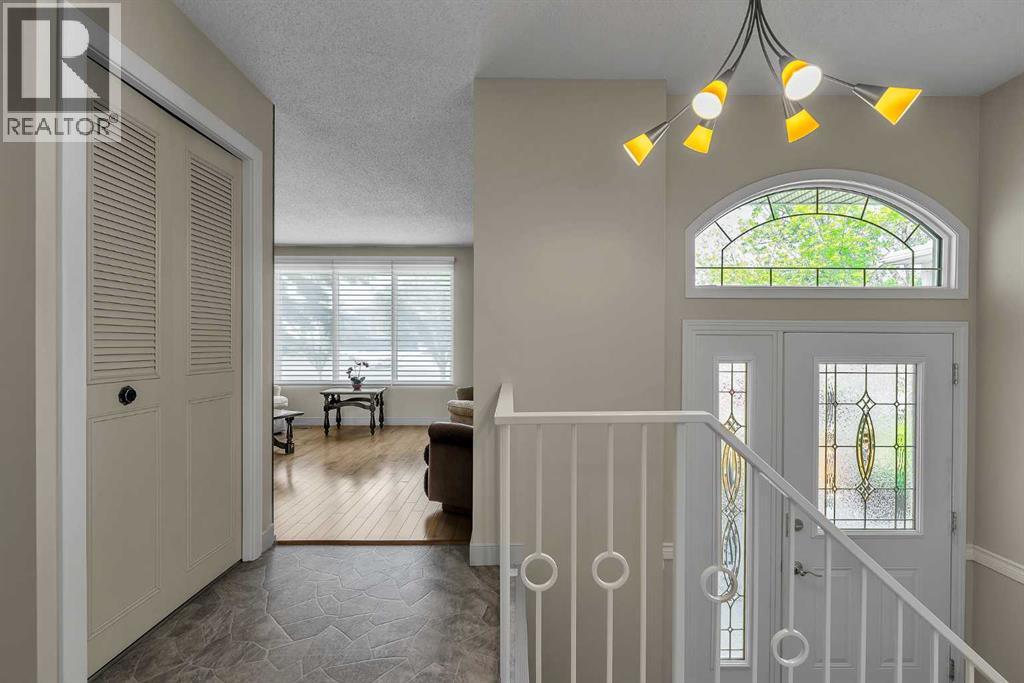 Duplex for Sale in 99 Huntford Road NE|Calgary, Alberta T2K3Z1 4