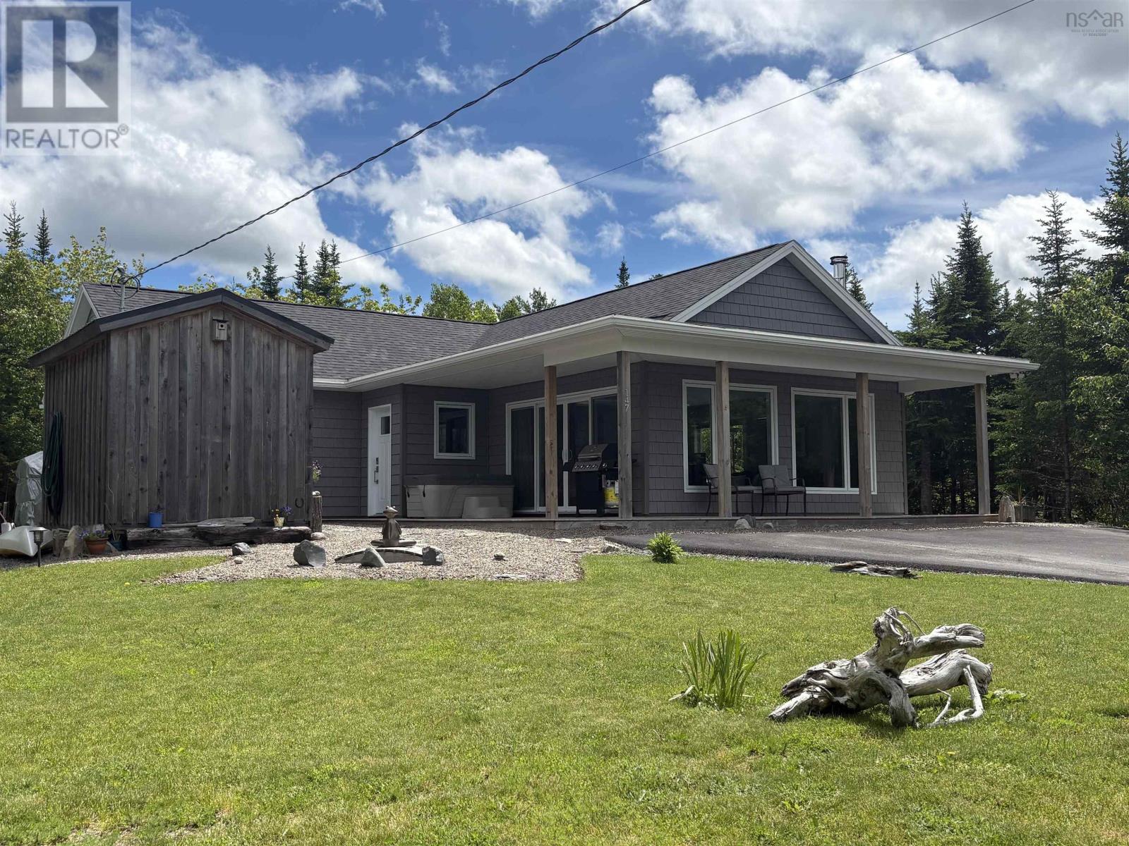 For sale: 79 147 Heritage Way, East Uniacke, Nova Scotia B0N1Z0