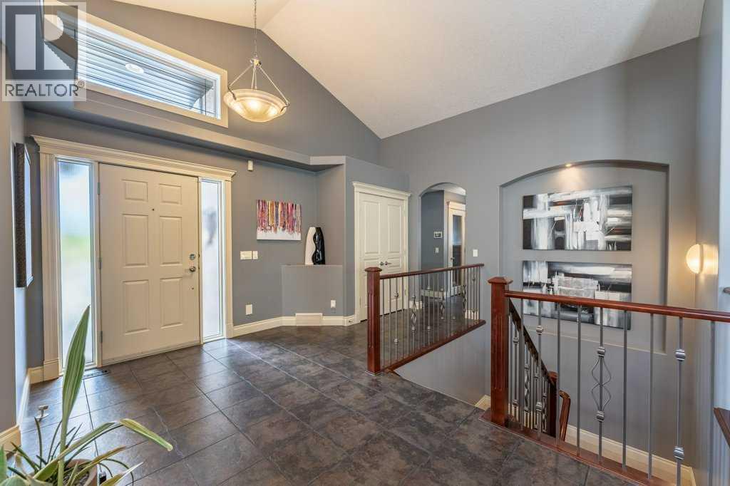 House for Sale in 123 Valley Creek Road NW|Calgary, Alberta T3B5W7 5