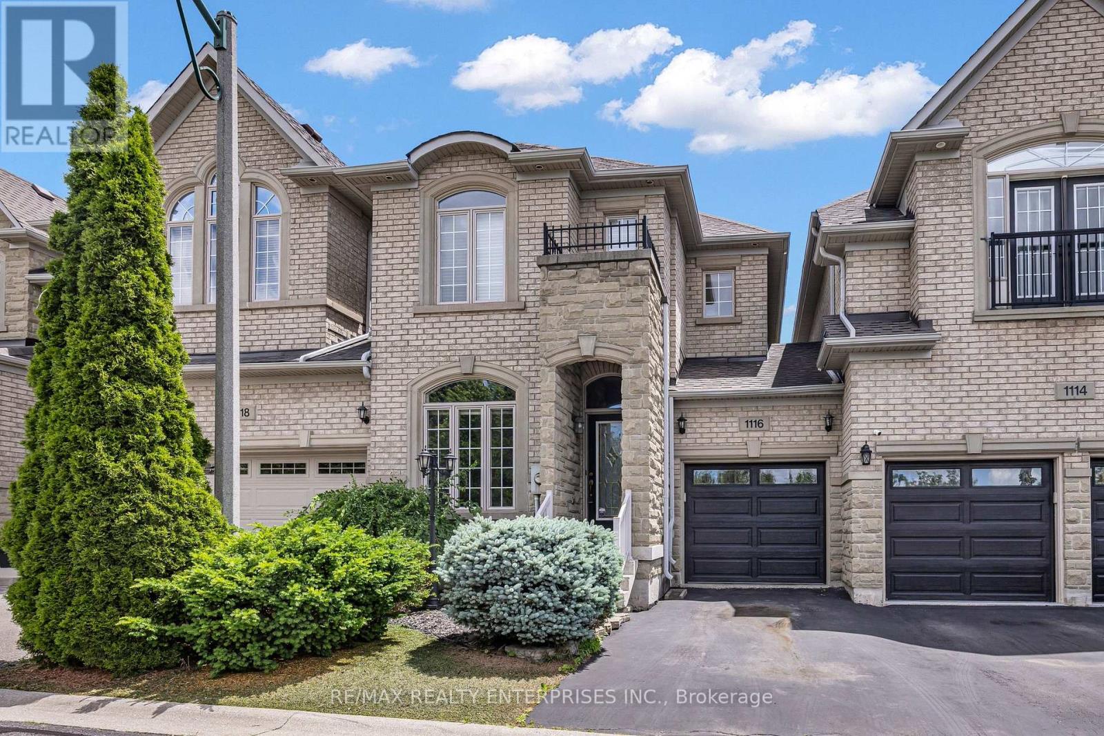 Row / Townhouse for Sale in 1116 WOODINGTON LANE|Oakville (JC Joshua Creek), Ontario L6H7T9