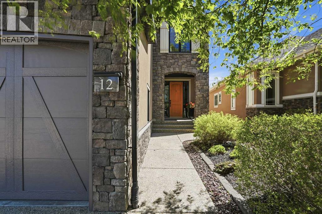 House for Sale in 12 Aspen Cliff Close SW|Calgary, Alberta T3H0L9 2