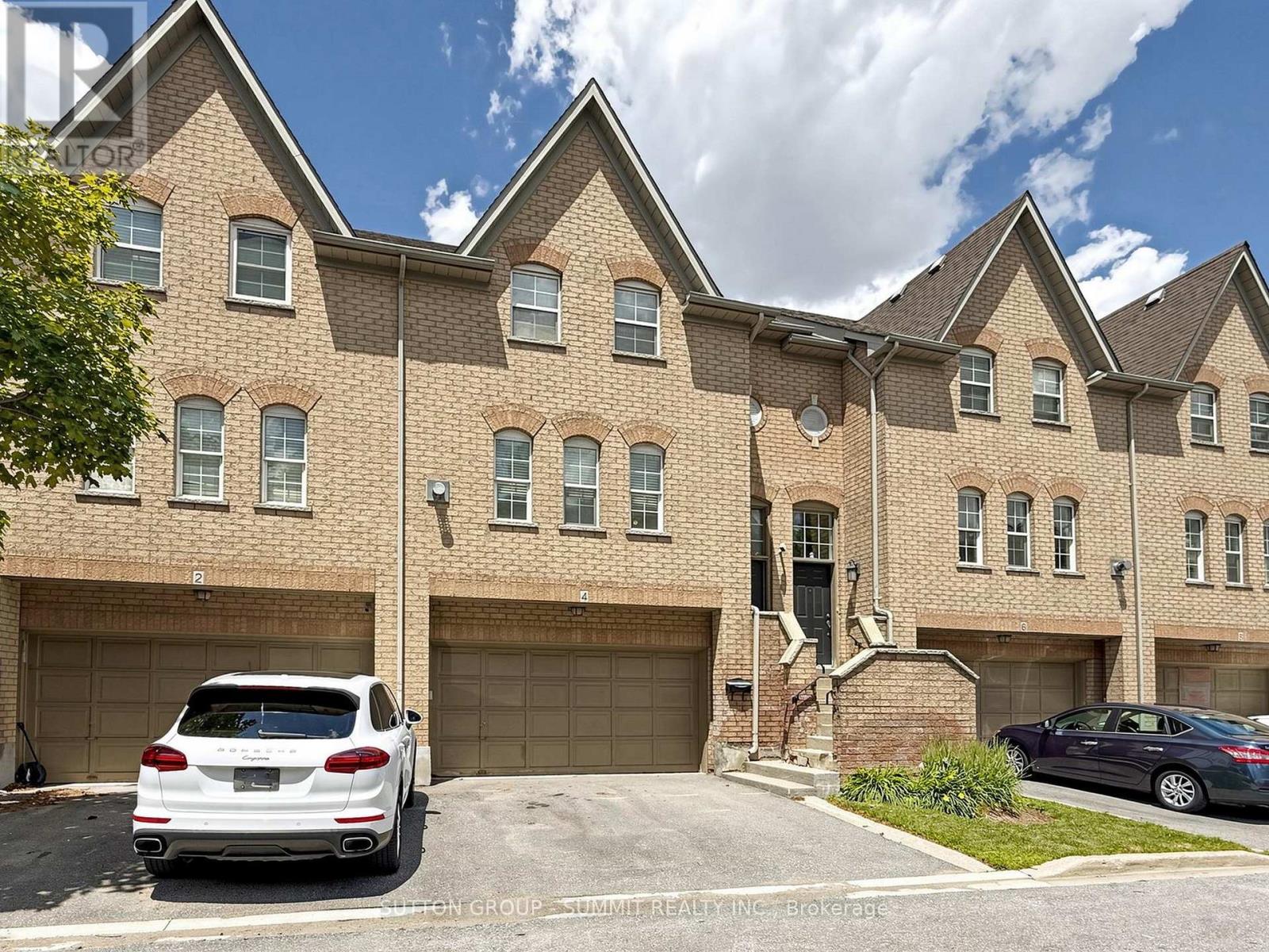 Row / Townhouse for Sale in 4 - 8305 MCLAUGHNIN ROAD|Brampton (Brampton South), Ontario L6Y5G3 2