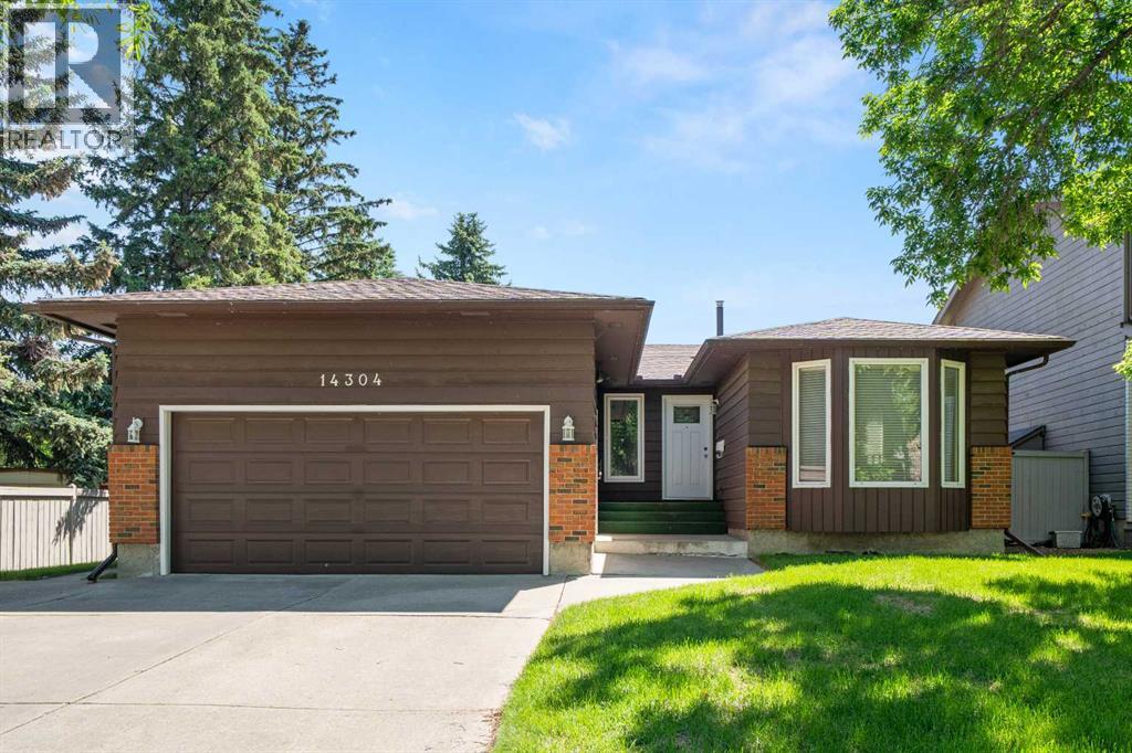 House for Sale in 14304 Deer Ridge Drive SE|Calgary, Alberta T2J5W1