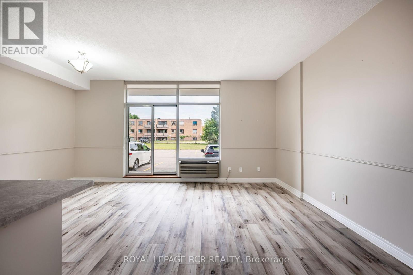 For sale: 13 - 16 FOURTH STREET, Orangeville, Ontario L9W4N7