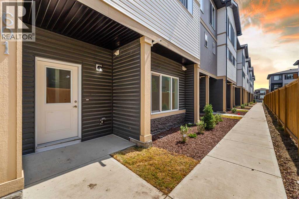 Row / Townhouse for Sale in 602, 90 Corner Meadows Manor NE|Calgary, Alberta T3N2N8