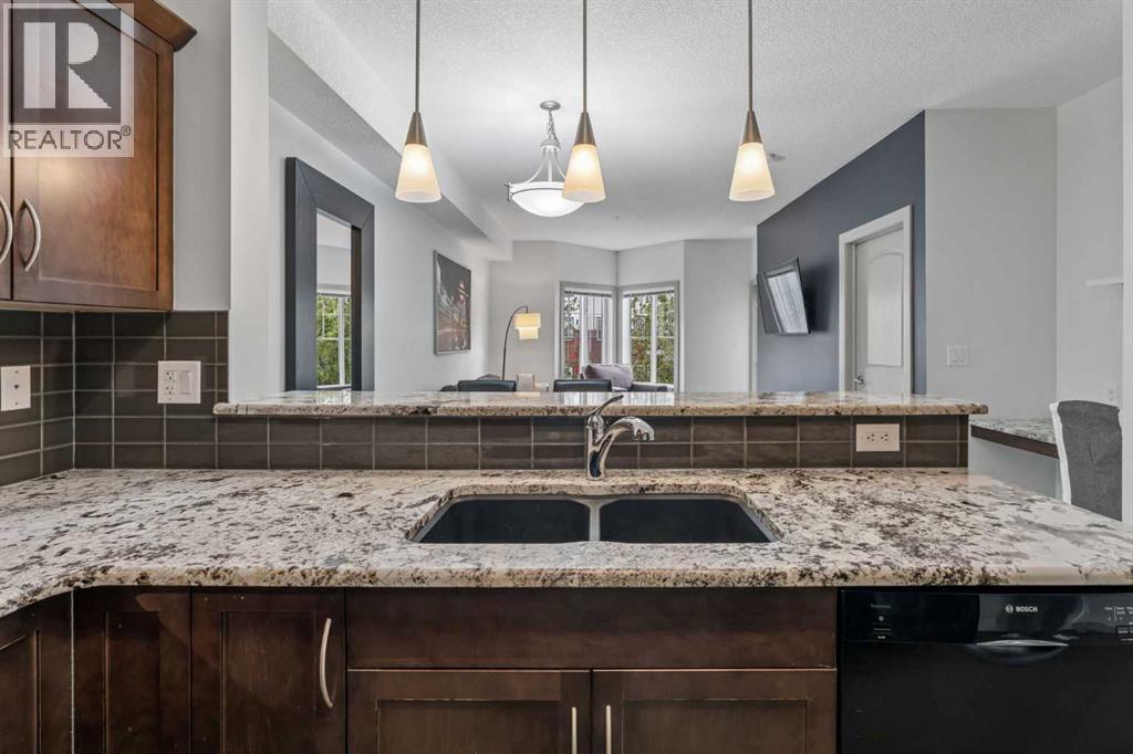 Apartment for Sale in 216, 70 Royal Oak Plaza NW|Calgary, Alberta T3G0C6 4