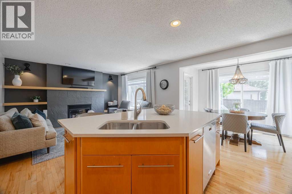 House for Sale in 82 Brightondale Parade SE|Calgary, Alberta T2Z4G5 4