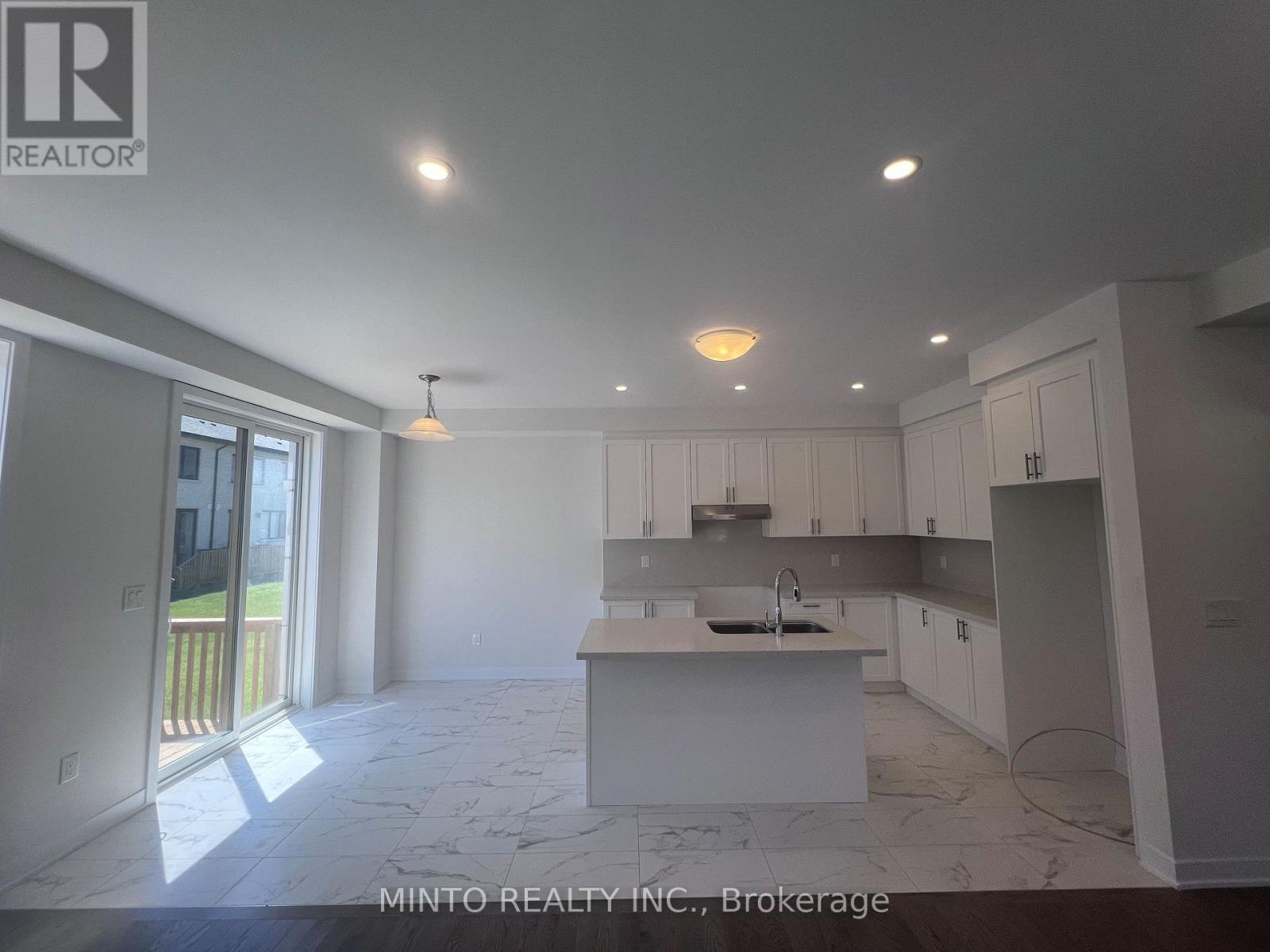 157 ANNA RUSSELL WAY