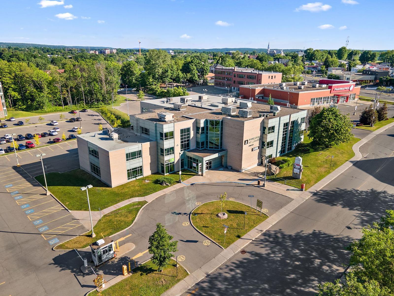 For lease: 200 Rue Durand, #105, Saint-Jérôme, Quebec J7Z7E2