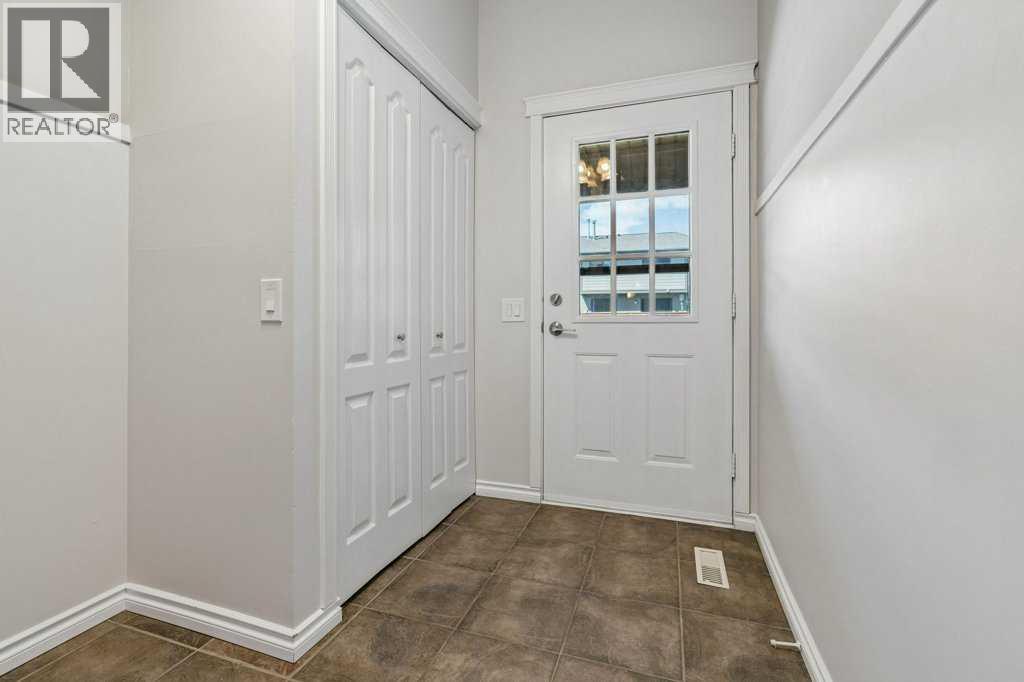 Row / Townhouse for Sale in 25, 5019 46 Avenue SW|Calgary, Alberta T3E6R1 4