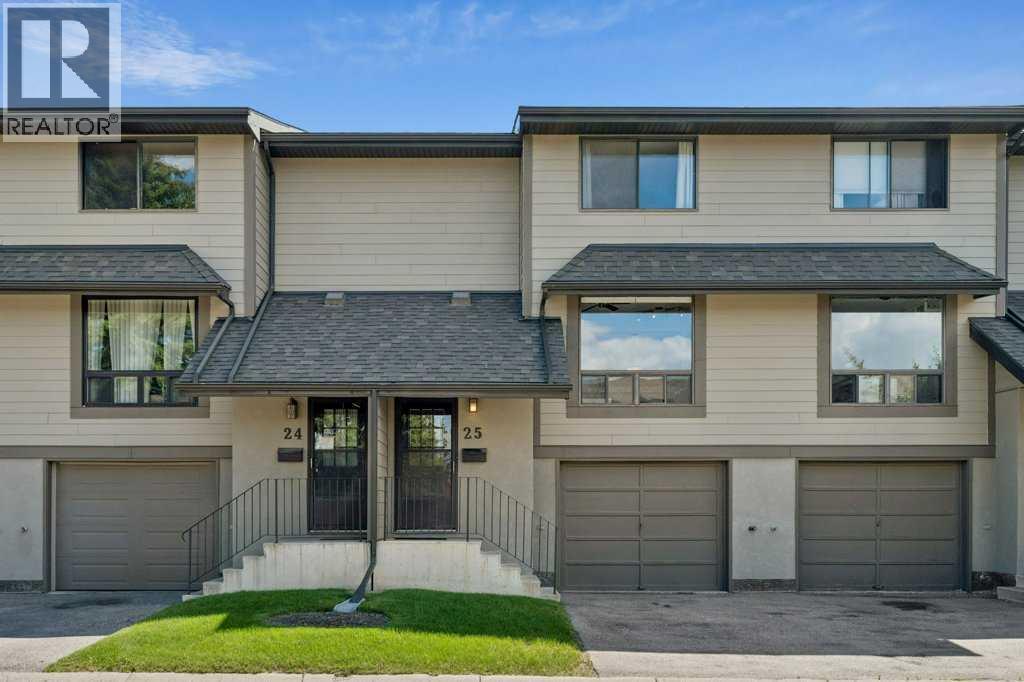 Row / Townhouse for Sale in 25, 5019 46 Avenue SW|Calgary, Alberta T3E6R1