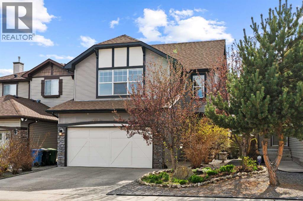 House for Sale in 90 New Brighton Manor SE|Calgary, Alberta T2Z4J5