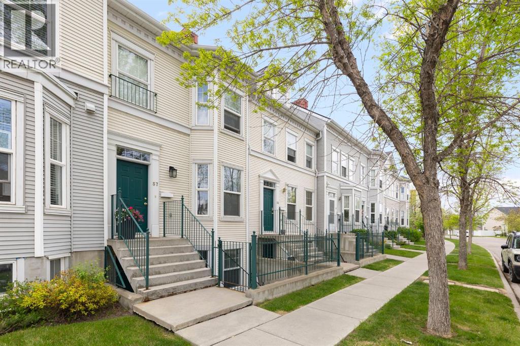 Row / Townhouse for Sale in 57 Prestwick Park SE|Calgary, Alberta T2Z3V4 2