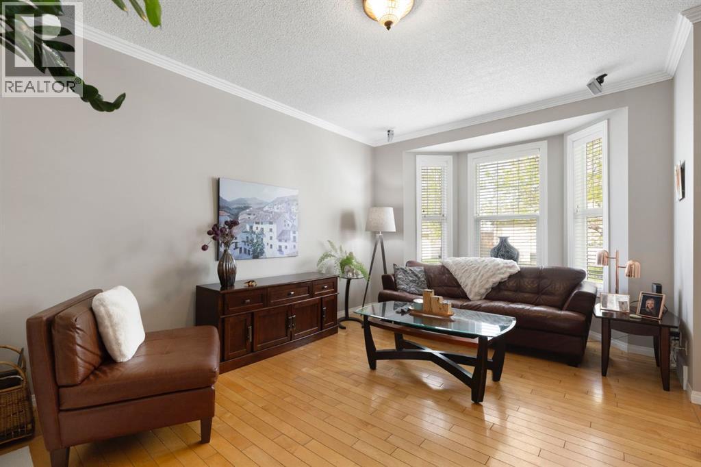 Row / Townhouse for Sale in 57 Prestwick Park SE|Calgary, Alberta T2Z3V4 5