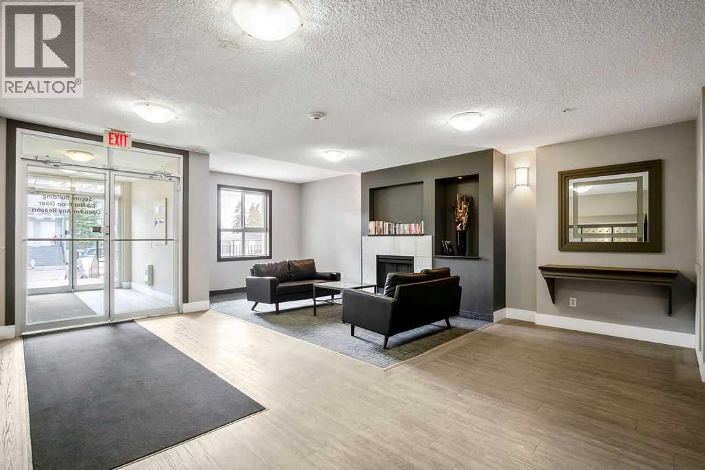 Apartment for Sale in 4301, 73 Erin Woods Court SE|Calgary, Alberta t2b3v2 3